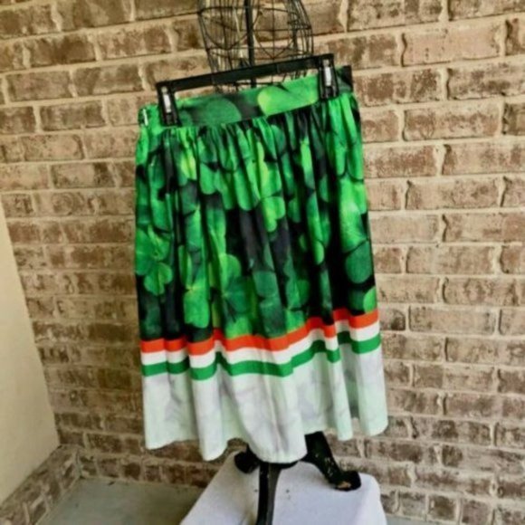 Handmade Vintage Dresses & Skirts - Vintage Shamrock Skirt Ireland Colors 30" Waist Flared Side Zip St Patr…